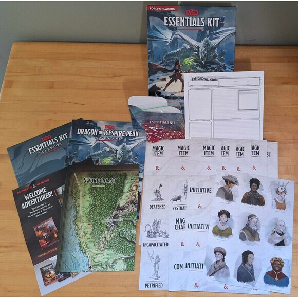 Essentials Kit - Boxed Set - D&D 5th Edition Wizards of the Coast -NEW OPEN BOX - Picture 4 of 5